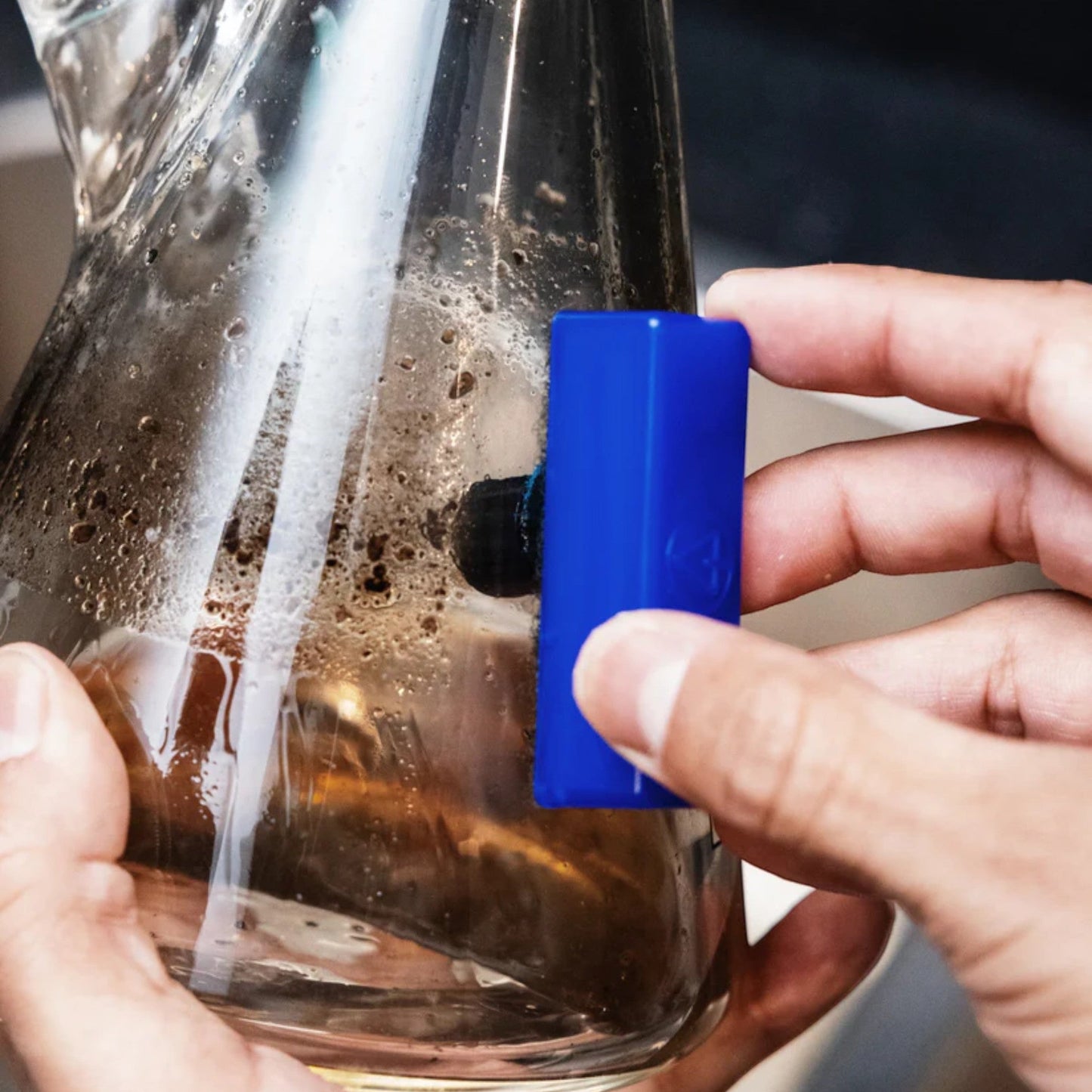 BoroBuddy™ Magnetic Glass Scrubber and Bong Cleaner Kits - The Bong Baron