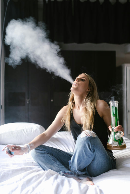 How to Choose the Right Bong for Your Needs - The Bong Baron