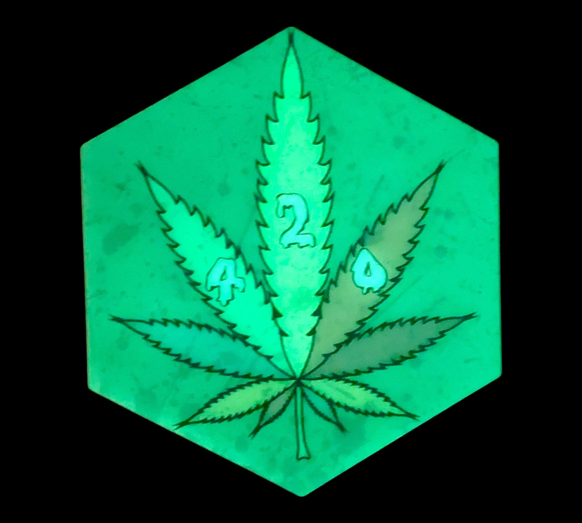 420 Glow in the Dark Dab and Bong Mat 14cm - The Bong Baron